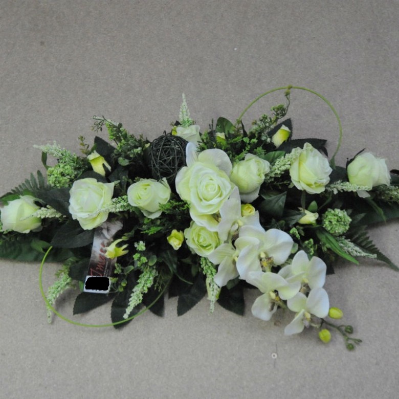 Fleurs en soie du funérarium Simon et Fils rue Saint-Nicolas à Liège